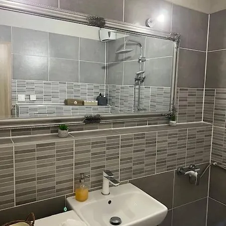 Vynimocny S Parkovanim V Centre Banskej Bystrice Lejlighed