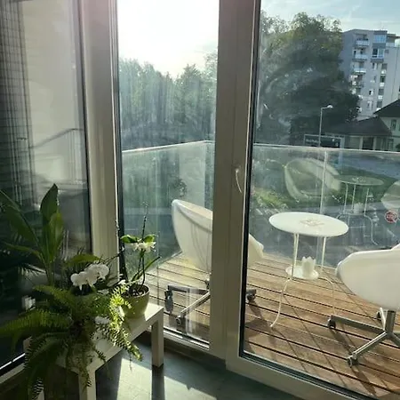 Vynimocny S Parkovanim V Centre Banskej Bystrice Lägenhet Banská Bystrica