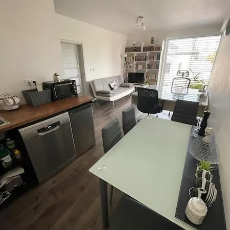 Vynimocny S Parkovanim V Centre Banskej Bystrice Lägenhet Banská Bystrica